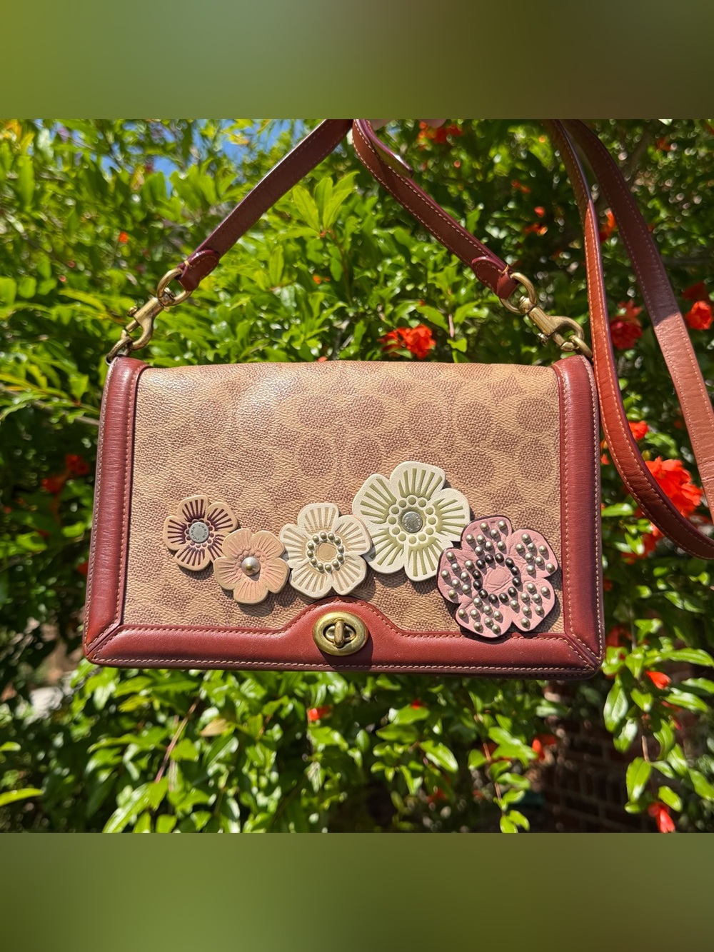 Coach Riley In Signature Canvas With Tea Rose 31070